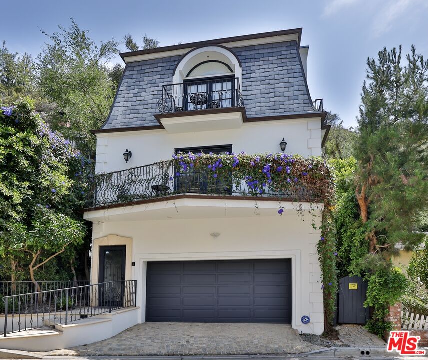 Property photo for 9969 Westwanda Dr, Beverly Hills, CA