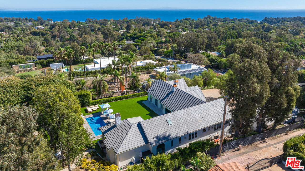 Property photo for 28861 SELFRIDGE DR, Malibu, CA