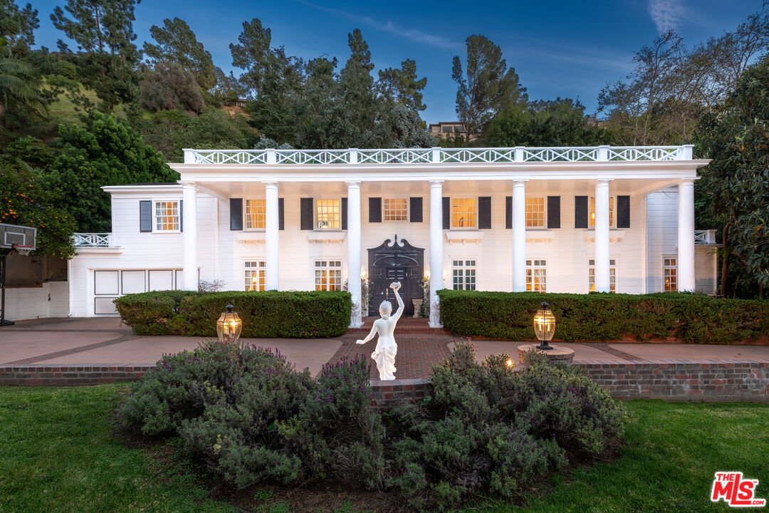 Property photo for 1148 COLDWATER CANYON DR, Beverly Hills, CA
