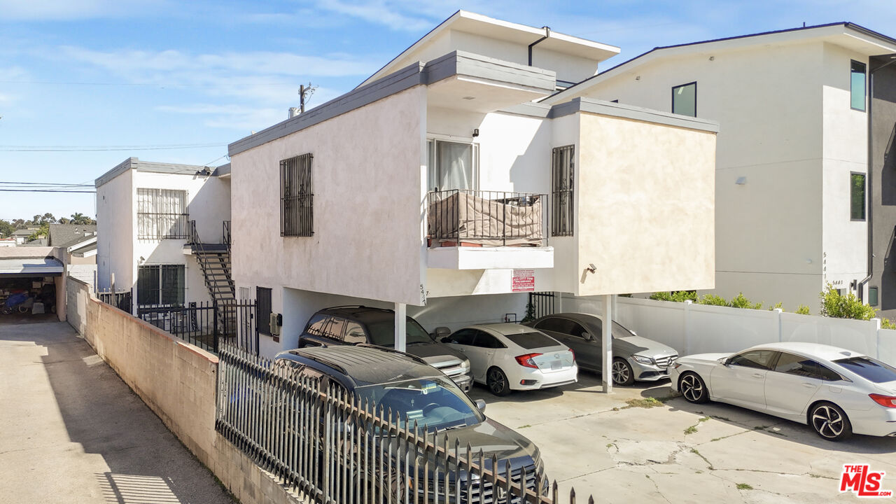 Property photo for 5447 Blackwelder St, Los Angeles, CA
