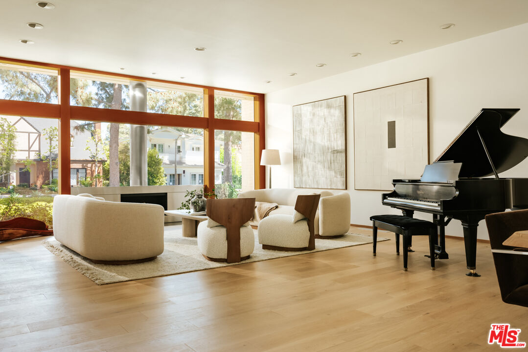 Property photo for 622 24th St, Santa Monica, CA