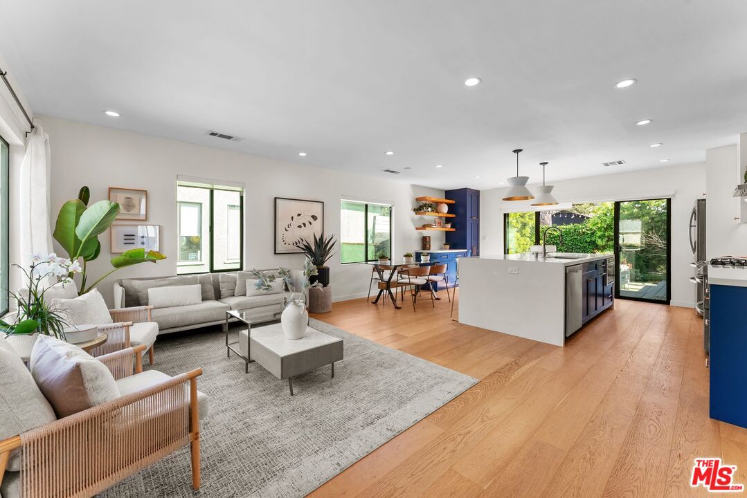 Property photo for 11462 Patom Dr, Culver City, CA