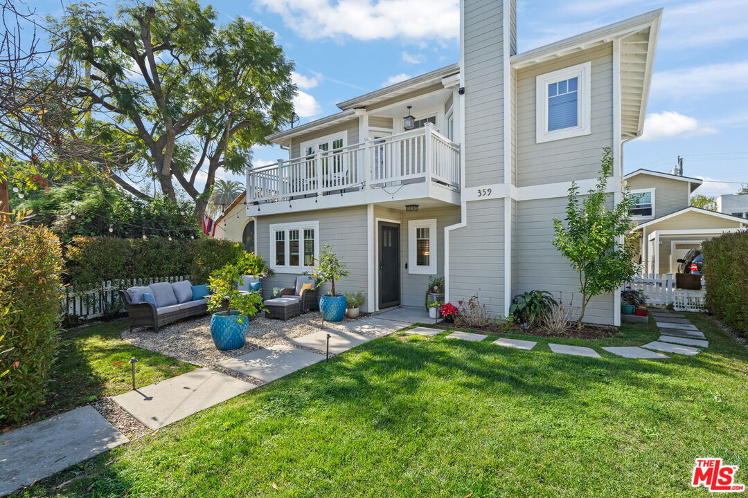 Property photo for 359 Termino Ave, Long Beach, CA