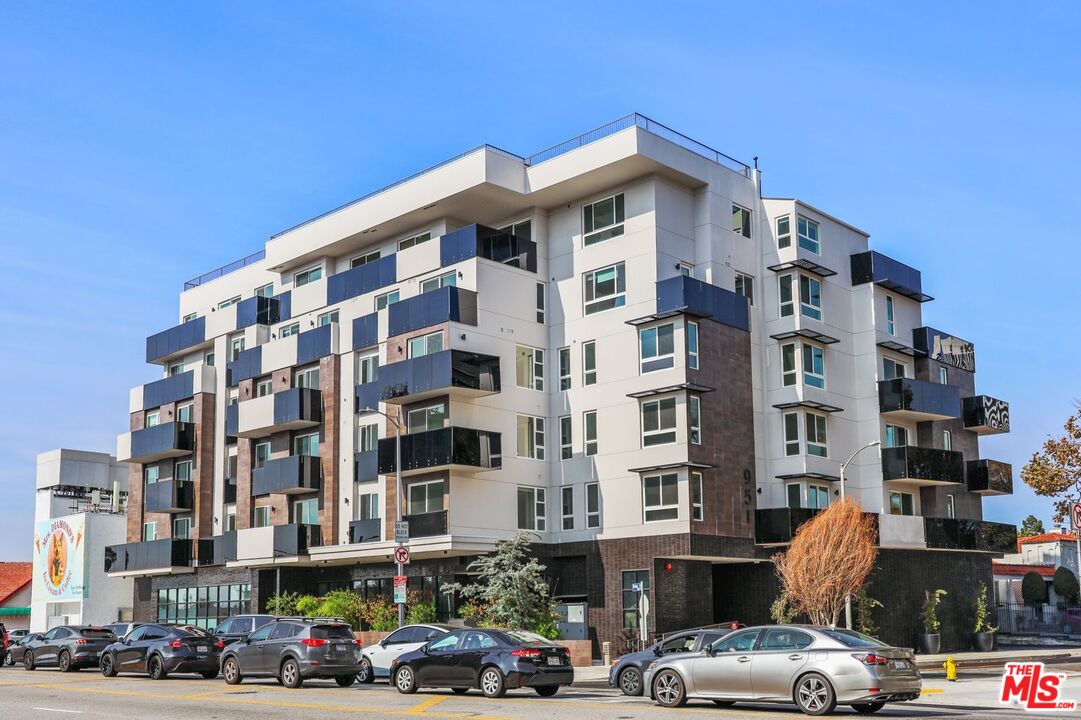 Property photo for 951 Ogden, #509, Los Angeles, CA