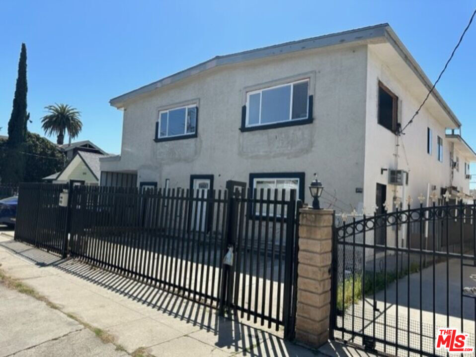 Property photo for 4534 Kingswell Ave, Los Angeles, CA