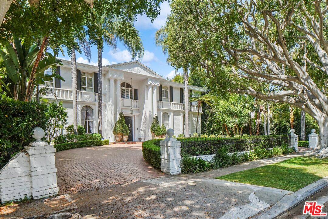 Property photo for 717 N Rodeo Dr, Beverly Hills, CA