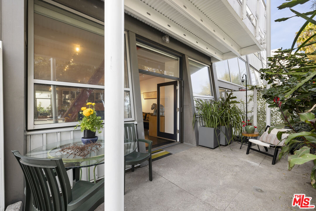 Property photo for 615 Hampton Dr, #B104, Venice, CA