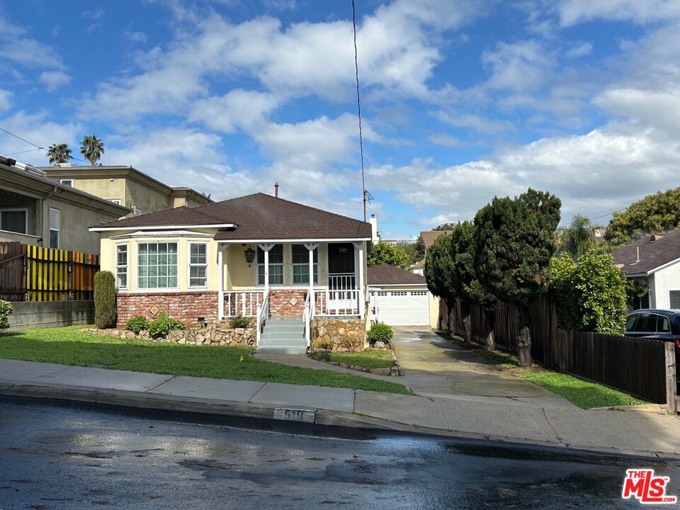 Property photo for 519 E Sycamore Ave, El Segundo, CA