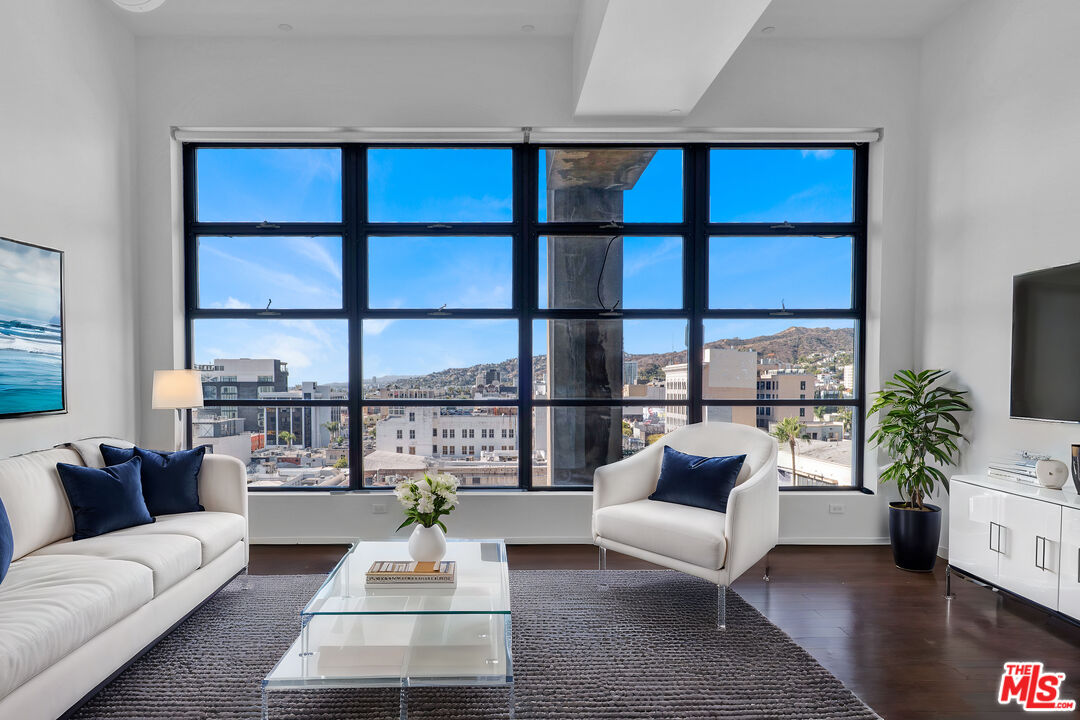 Property photo for 1645 Vine St, #711, Los Angeles, CA