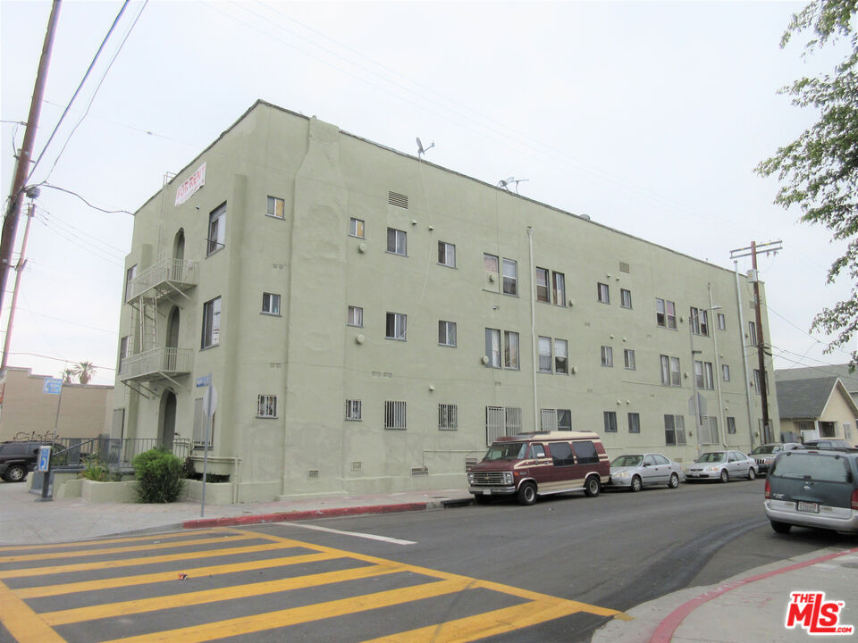 Property photo for 2108 Maple Ave, Los Angeles, CA