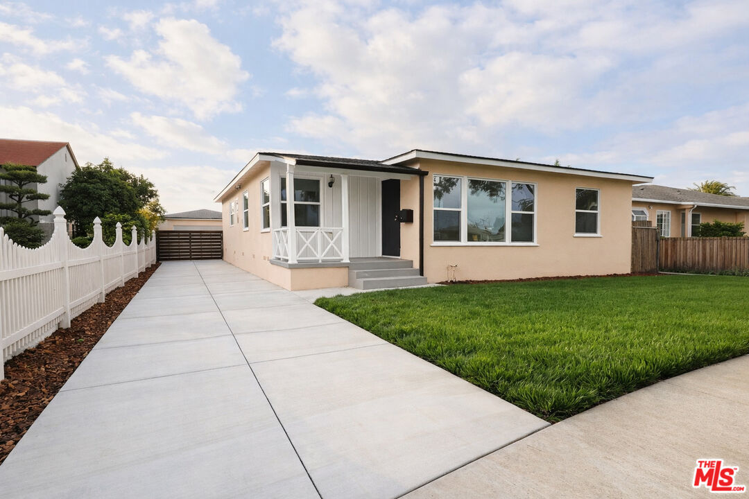 Property photo for 15605 S Berendo Ave, Gardena, CA