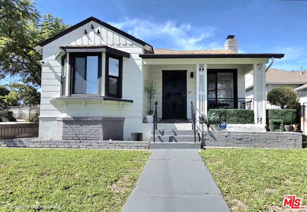 Property photo for 153 N Hanford Ave, San Pedro, CA
