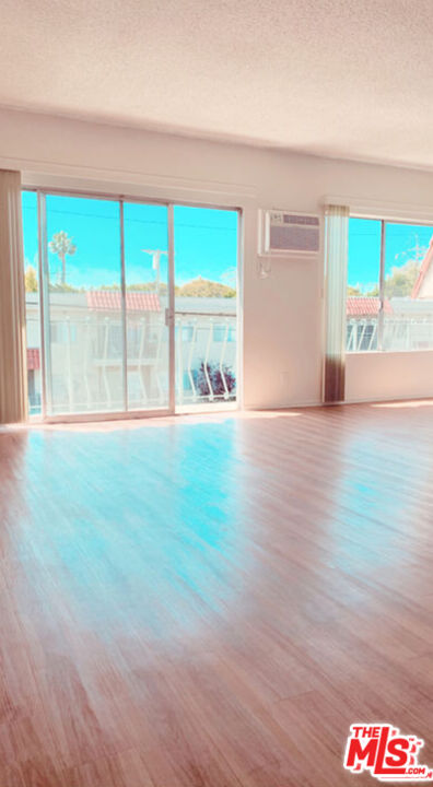 Property photo for 11081 ROSE AVE, #10, Los Angeles, CA