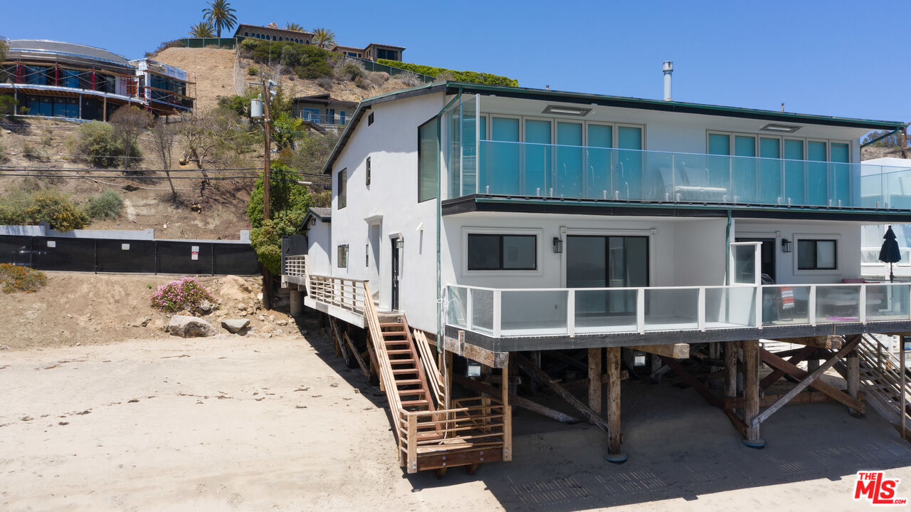 Property photo for 25218 Malibu Rd, Malibu, CA