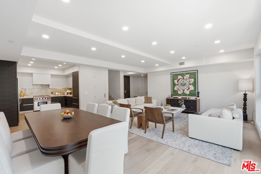 Property photo for 505 S Barrington Ave, #104, Los Angeles, CA