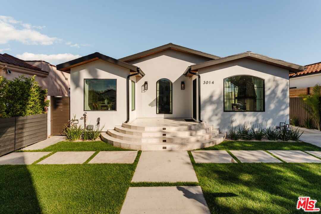 Property photo for 3014 S Norton Ave, Los Angeles, CA