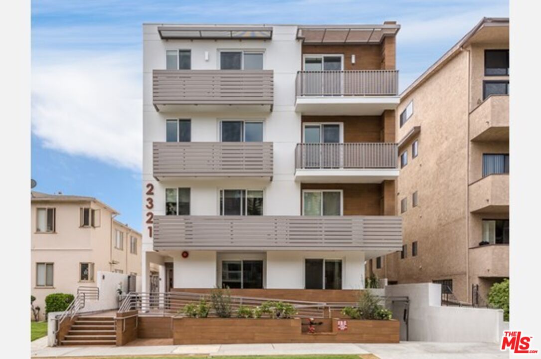 Property photo for 2321 Fox Hills Dr, #302, Los Angeles, CA