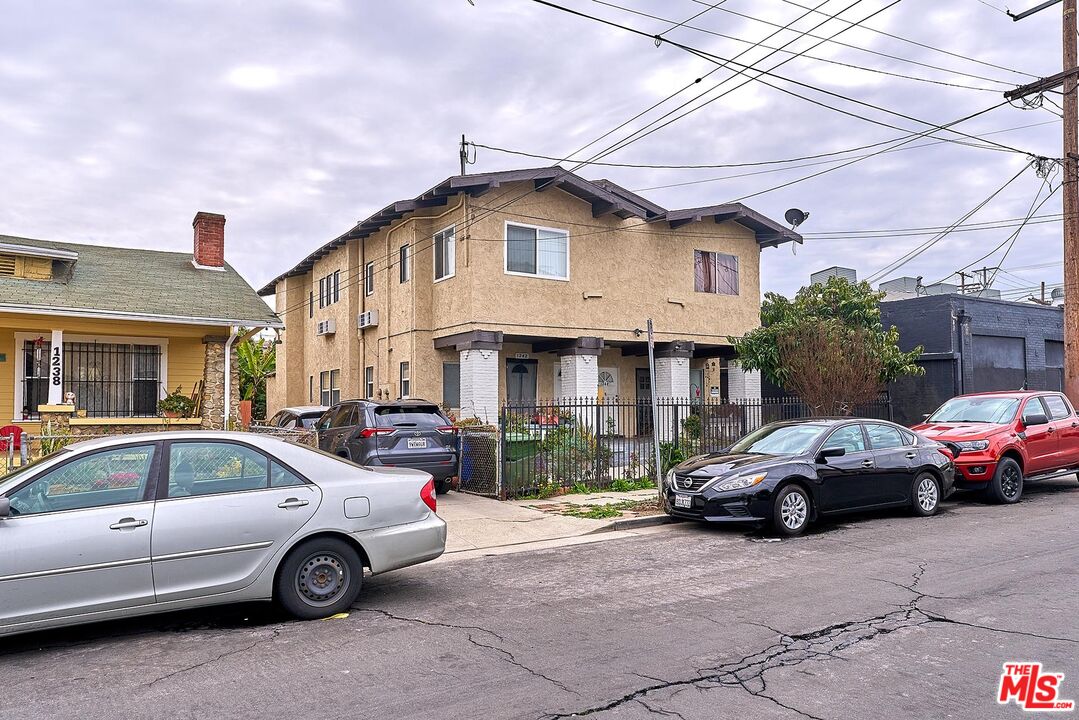 Property photo for 1242 S Kingsley Dr, Los Angeles, CA