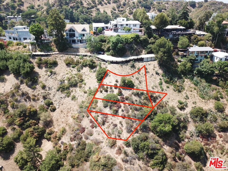Property photo for 2072 N Lewis Ter, Los Angeles, CA
