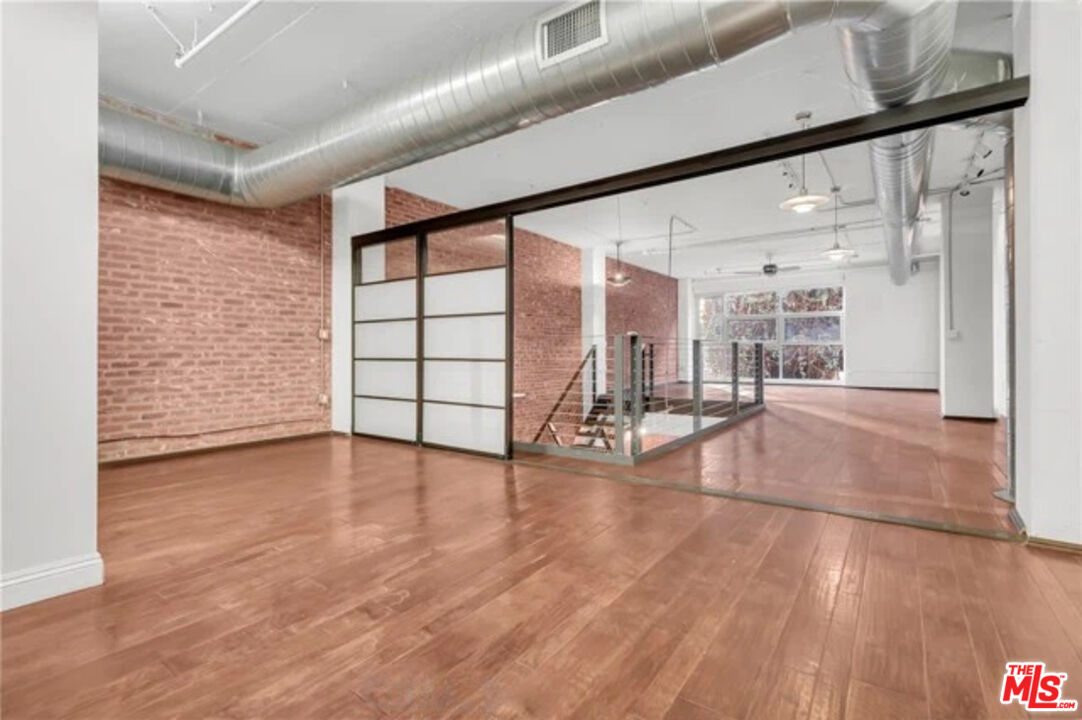 Property photo for 510 S Hewitt St, #102, Los Angeles, CA