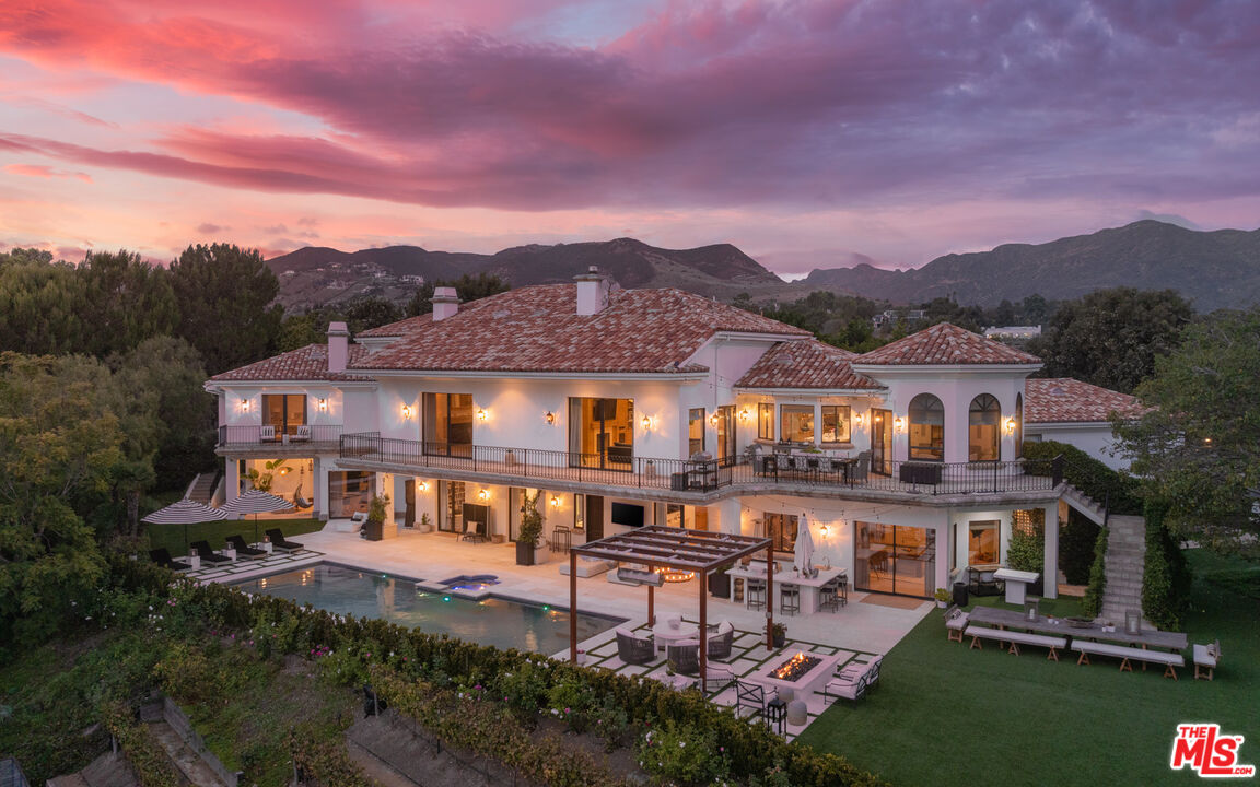 Property photo for 6110 Merritt Dr, Malibu, CA