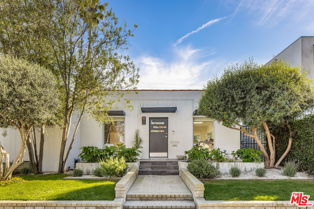 Property photo for 9004 Ashcroft Ave, West Hollywood, CA