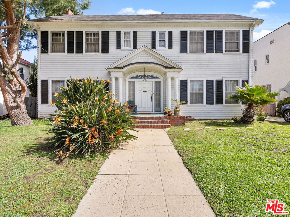 Property photo for 1220 S Wilton Pl, Los Angeles, CA