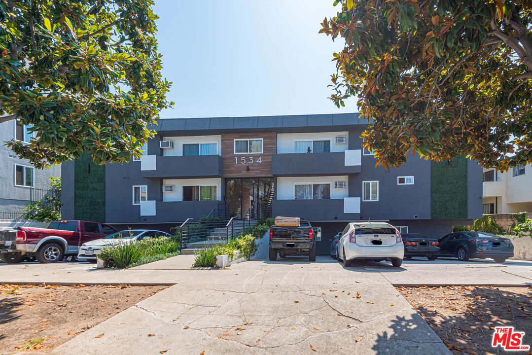 Property photo for 1534 S Shenandoah St, Los Angeles, CA