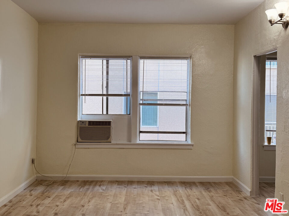 Property photo for 920 S S Hobart Blvd, #409, Los Angeles, CA