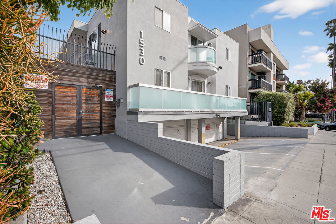 Property photo for 1530 N Formosa Ave, Los Angeles, CA