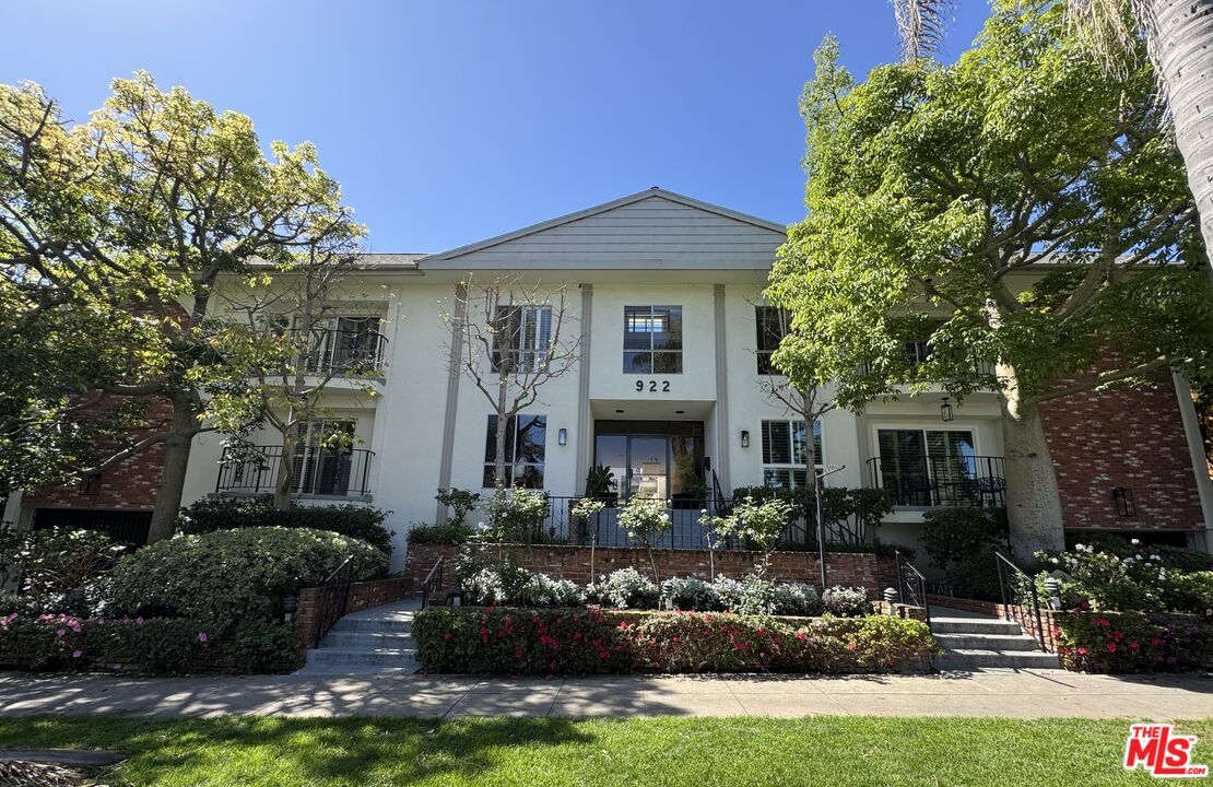 Property photo for 922 14th Street, #111, Santa Monica, CA