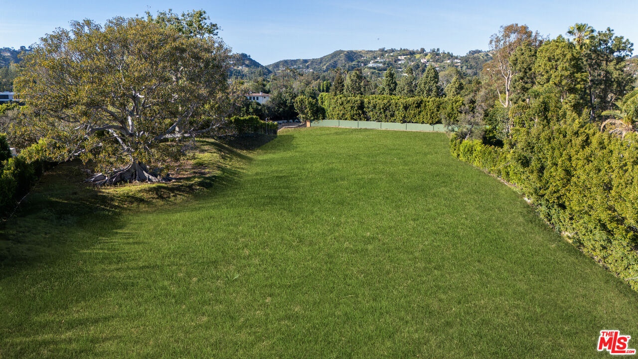 Property photo for 150 S Carolwood Dr, Los Angeles, CA