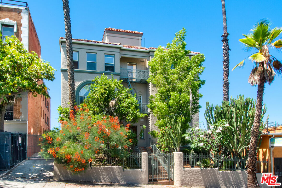 Property photo for 251 N Kenmore Ave, Los Angeles, CA