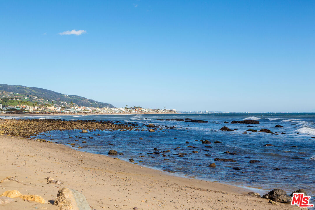 Property photo for 24102 Malibu Rd, Malibu, CA