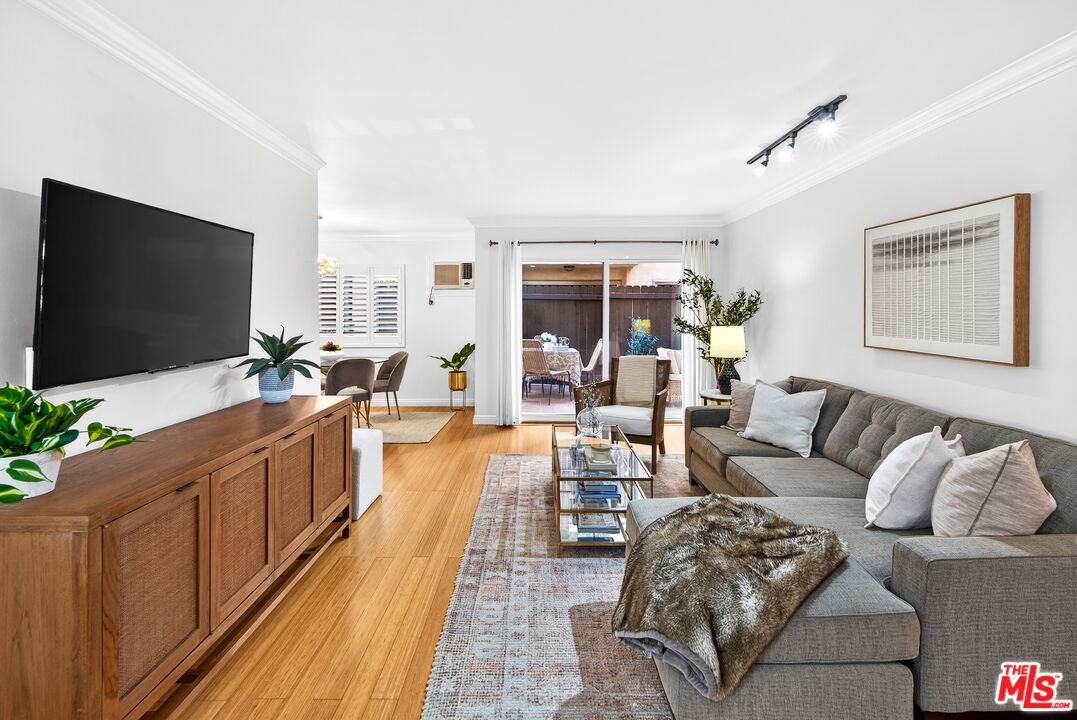 Property photo for 1154 S Barrington Ave, #114, Los Angeles, CA