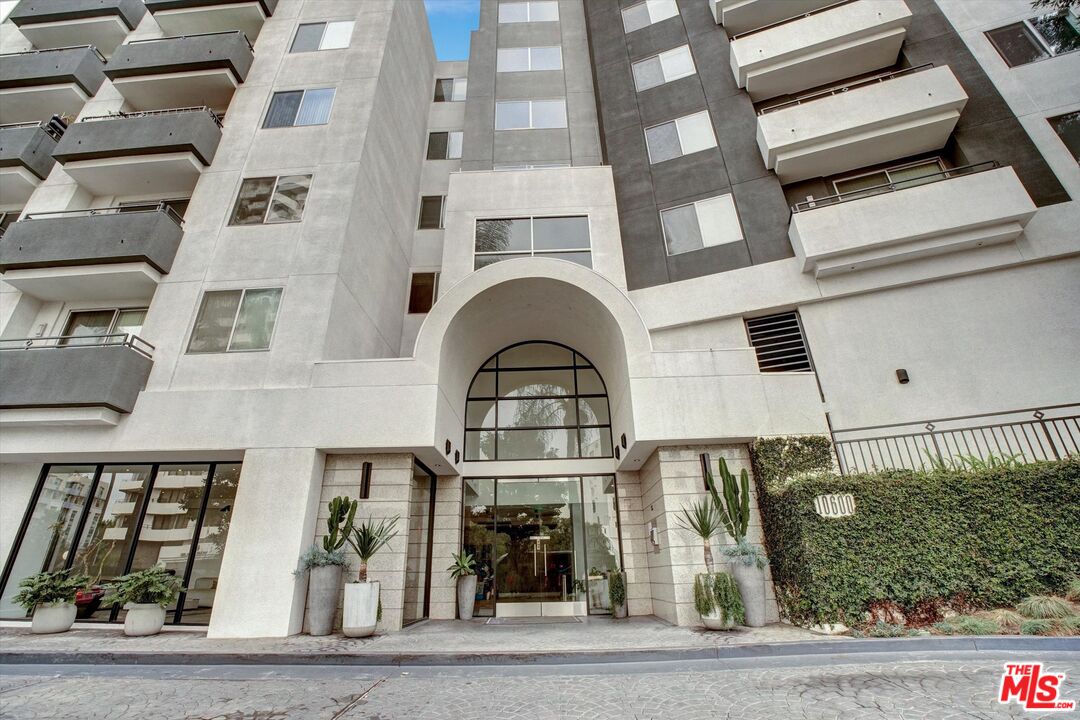 Property photo for 10600 Wilshire Blvd, #533, Los Angeles, CA