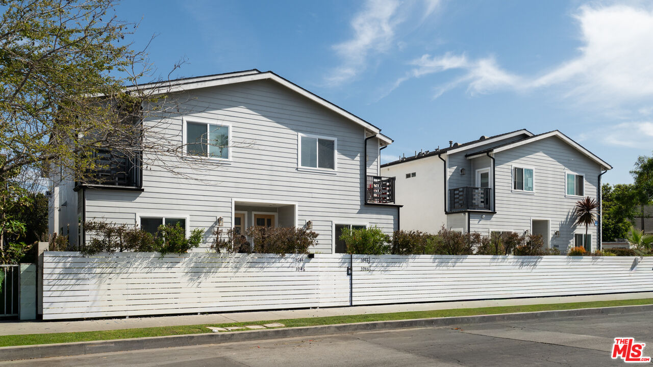 Property photo for 3944 S Budlong Ave, Los Angeles, CA
