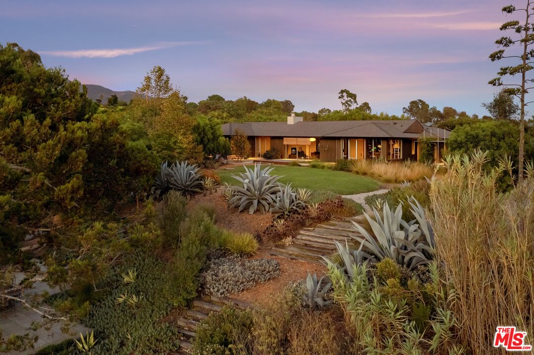 Property photo for 5927 Busch Dr, Malibu, CA