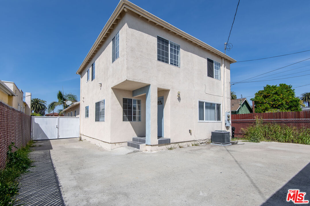 Property photo for 2134 S Cloverdale Ave, Los Angeles, CA