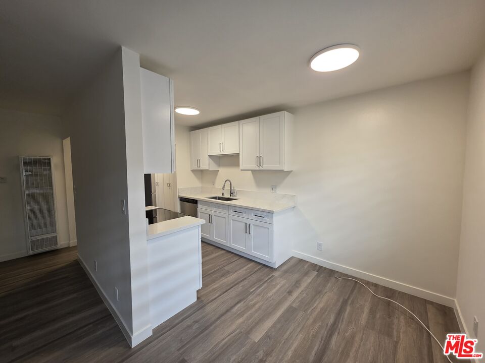 Property photo for 1433 Brockton Ave, #4, Los Angeles, CA