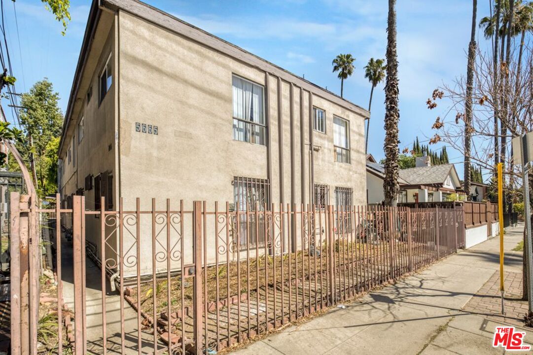 Property photo for 5665 Franklin Ave, Los Angeles, CA