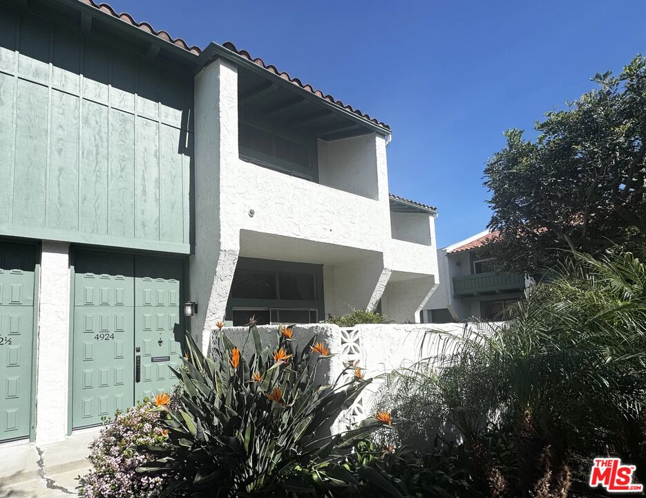 Property photo for 4924 Mcconnell Ave, Los Angeles, CA