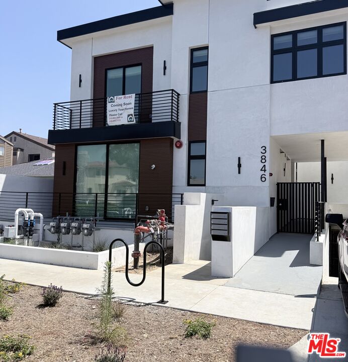 Property photo for 3846 Bentley Ave, #Unit 3, Culver City, CA