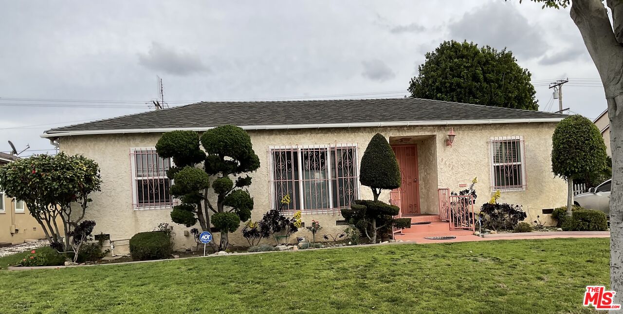 Property photo for 9606 S 5th Ave, Inglewood, CA