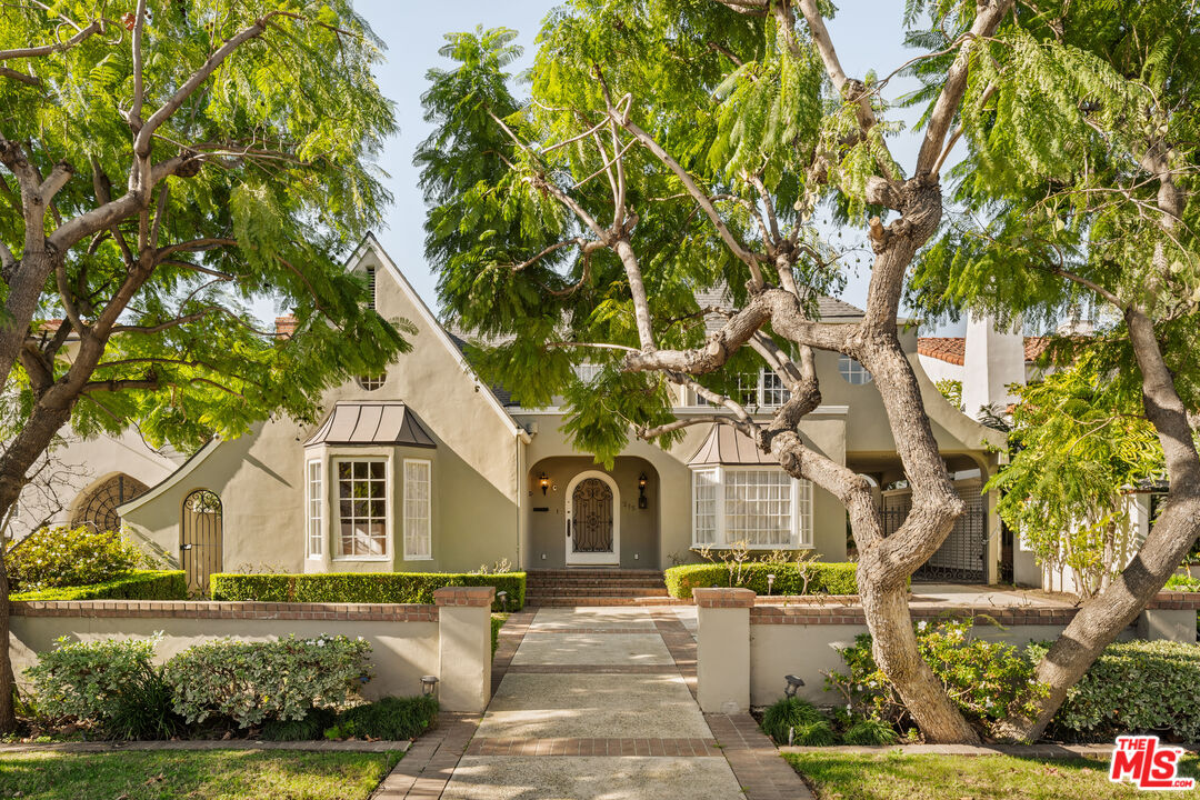 Property photo for 215 S Mccarty Dr, Beverly Hills, CA
