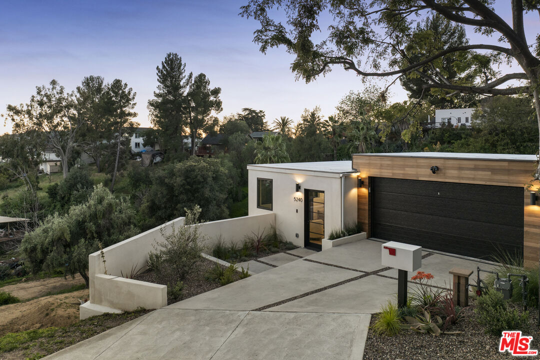 Property photo for 5240 Barker Dr, Los Angeles, CA