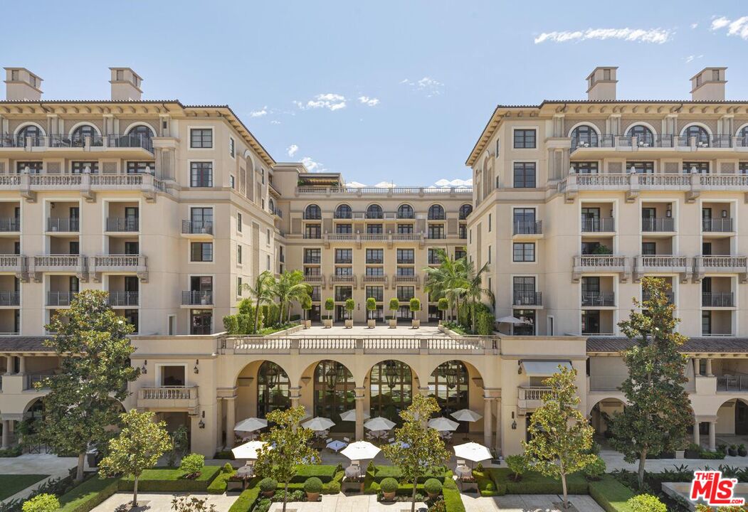 Property photo for 225 N Canon Dr, #7C, Beverly Hills, CA