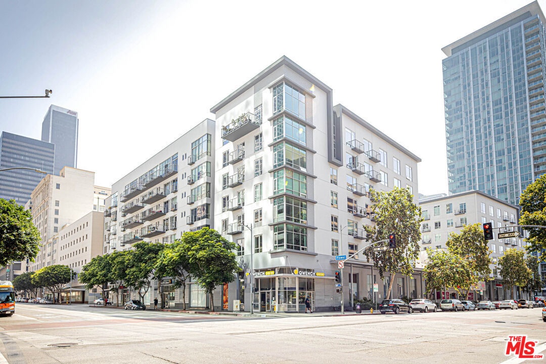 Property photo for 645 W 9th St, #628, Los Angeles, CA