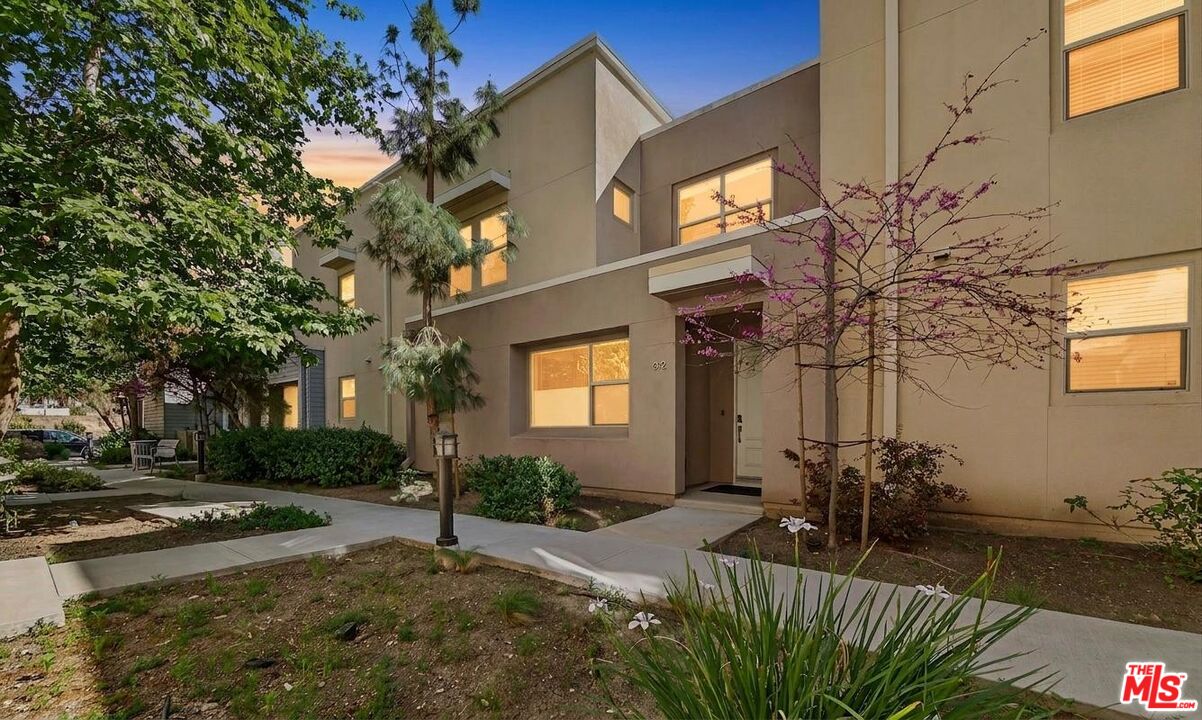 Property photo for 692 Colorado Cir, Carson, CA