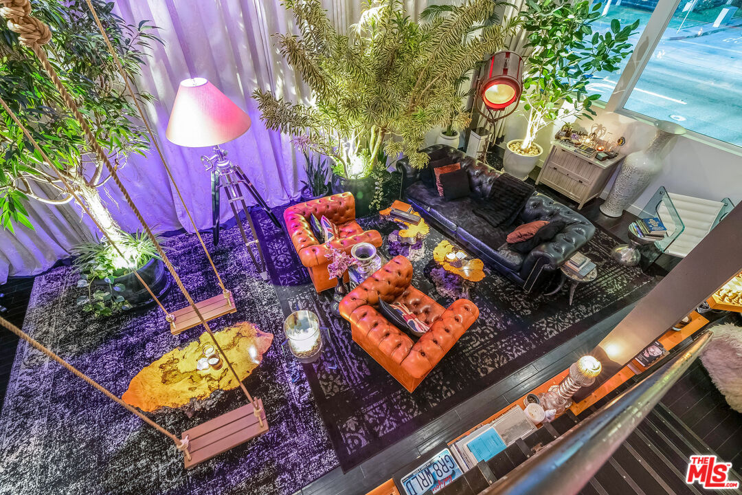 Property photo for 2513 Lincoln Blvd, Venice, CA